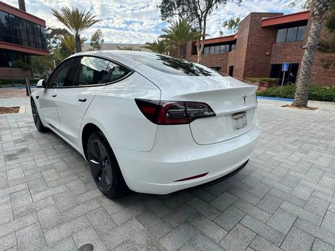 Used 2021 Tesla Model 3 Standard Range Plus image 9