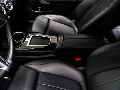 Used 2025 Mercedes-Benz CLA 250 image 19