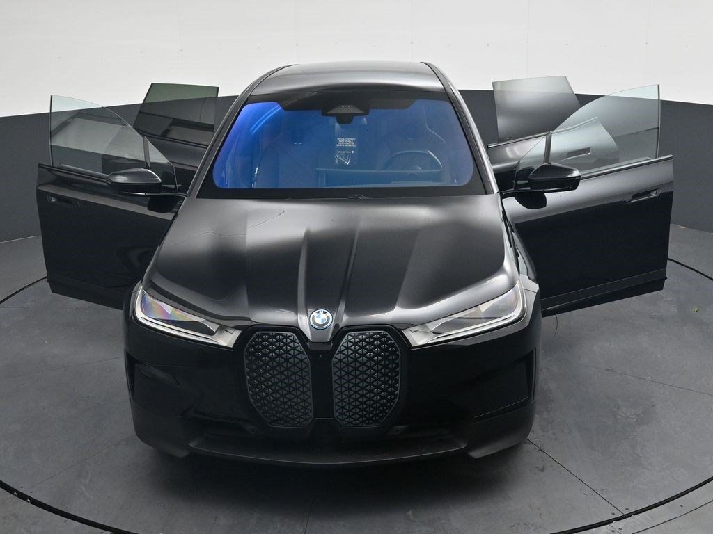 Used 2024 BMW iX xDrive50 w/ Convenience Package AWD/4WD image 39
