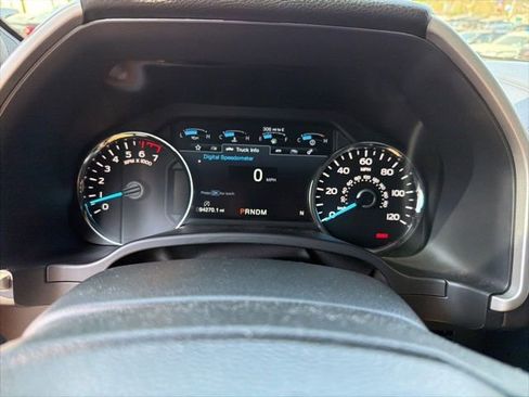 Used 2020 Ford F150 Lariat image 27