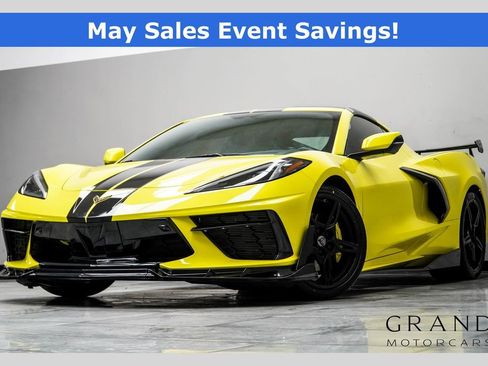Used 2020 Chevrolet Corvette Stingray Preferred Cpe w/ 2LT Preferred Equipment Group RWD image 1