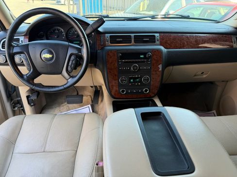 Used 2007 Chevrolet Suburban LT w/ LT Preferred Equipment Group AWD/4WD image 39