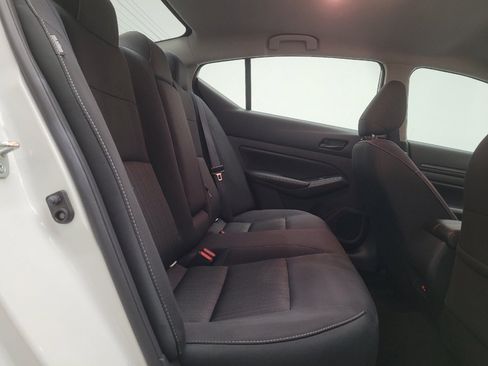 Used 2025 Nissan Altima 2.5 SV FWD image 19