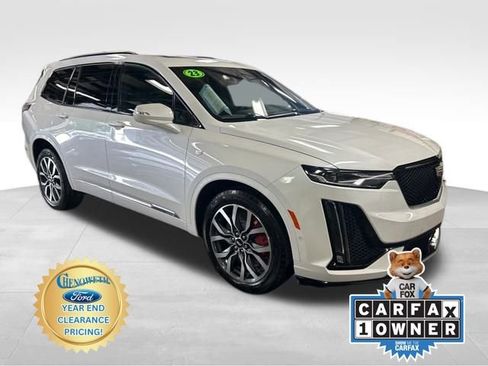 Used 2023 Cadillac XT6 Sport w/ Technology Package image 7