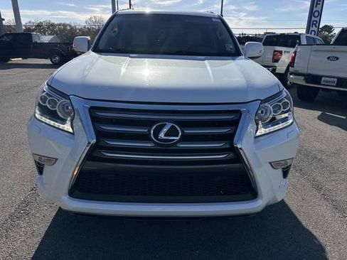 Used 2015 Lexus GX 460 w/ Premium Package image 2
