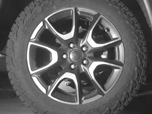 Used 2025 Jeep Compass Trailhawk AWD/4WD image 15