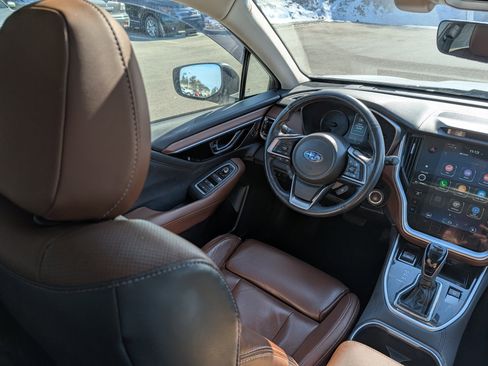 Used 2022 Subaru Outback Touring XT w/ Tech Package 3 image 9