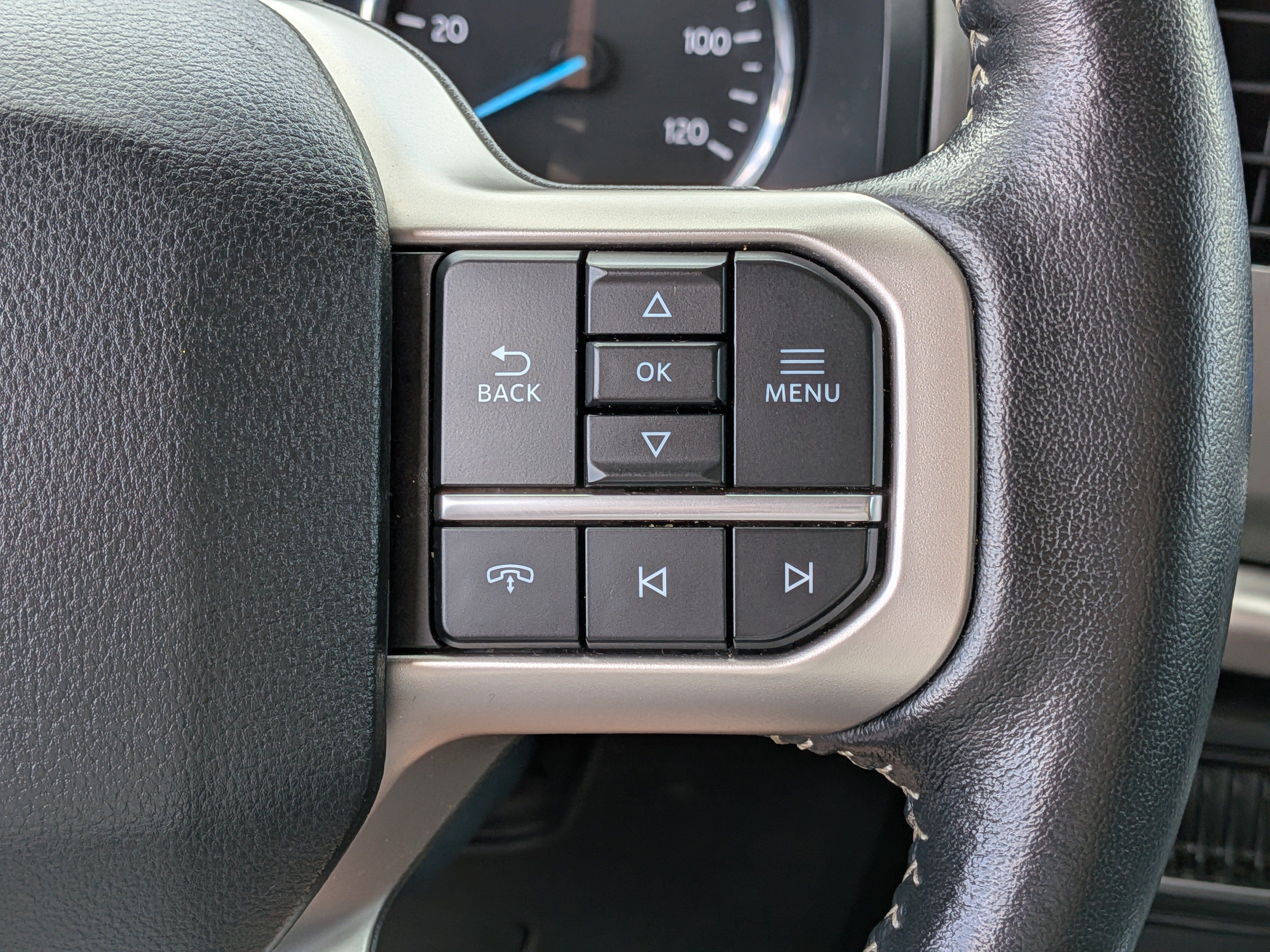 Used 2024 Ford Expedition XLT RWD image 25