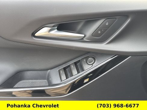 New 2026 Chevrolet Equinox LT w/ Convenience Package II AWD/4WD image 19