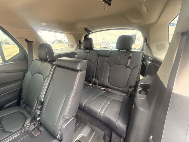 Used 2025 Honda Pilot Elite image 21
