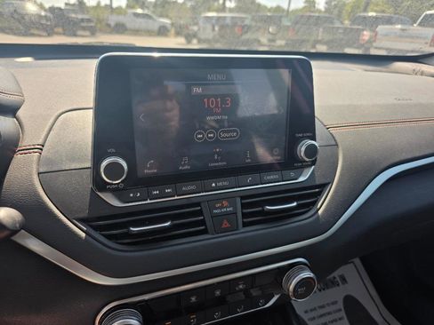 Used 2021 Nissan Altima 2.5 SR image 14