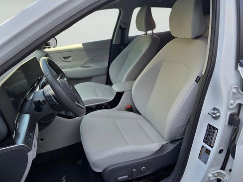 Used 2024 Hyundai Kona SEL image 13