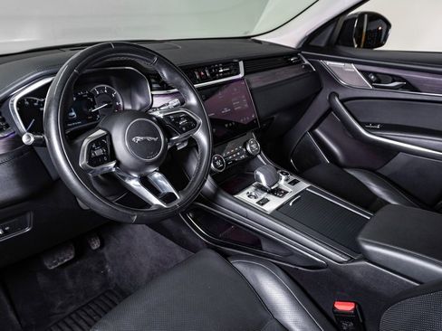Used 2022 Jaguar F-PACE S image 19