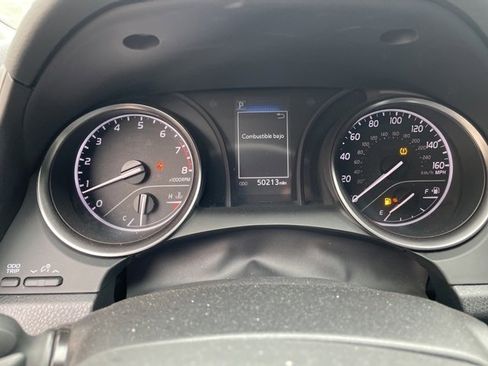 Used 2024 Toyota Camry SE image 6