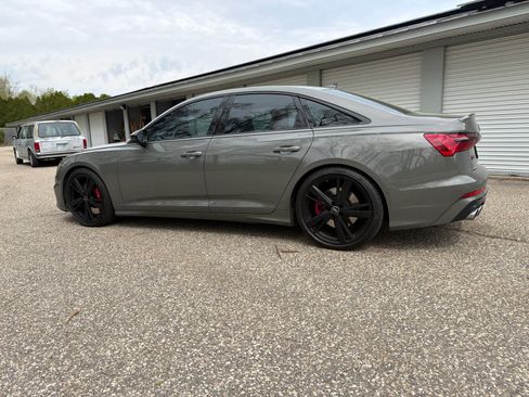 Used 2022 Audi S6 Premium Plus AWD/4WD image 3