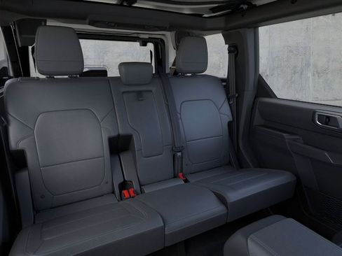 New 2026 Ford Bronco Badlands AWD/4WD image 13