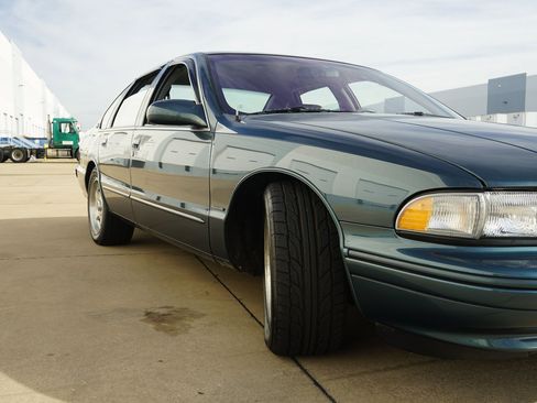 Used 1996 Chevrolet Impala SS image 30