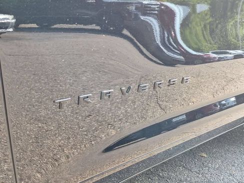 Used 2024 Chevrolet Traverse RS AWD/4WD image 32
