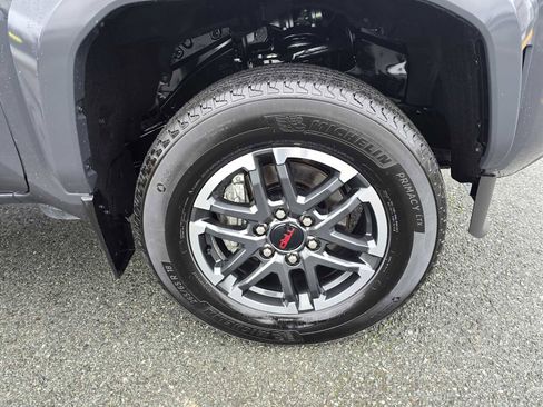 Used 2024 Toyota Tacoma TRD Sport w/ TRD Sport Premium Package image 9