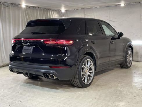 Used 2019 Porsche Cayenne S AWD/4WD image 8