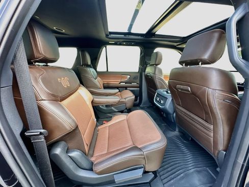 Used 2025 Ford Expedition Max King Ranch AWD/4WD image 29