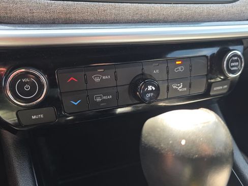 Used 2023 Jeep Compass Latitude AWD/4WD image 20