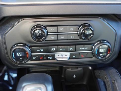 Used 2025 Ford Bronco Outer Banks w/ Sasquatch Package image 26