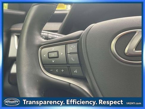 Used 2023 Lexus UX 250h AWD w/ Accessory Package (Z1) image 22