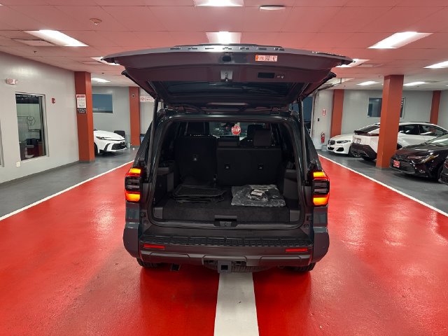 Certified 2026 Toyota 4Runner TRD Off-Road Premium AWD/4WD image 26