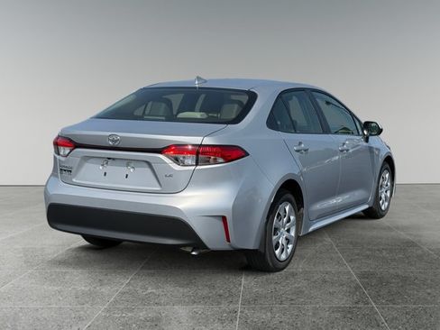 Used 2023 Toyota Corolla LE FWD image 8