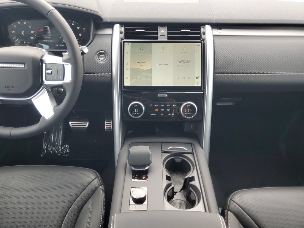 New 2026 Land Rover Discovery Limited Edition AWD/4WD image 29