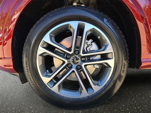 New 2025 Audi Q5 Premium image 33