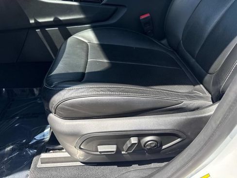 Used 2023 Jeep Grand Cherokee L Overland w/ MOPAR Finishing Package RWD image 23