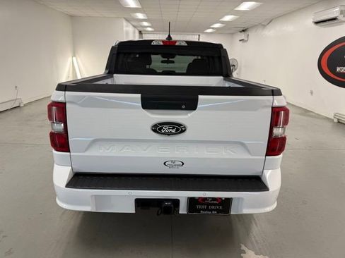 New 2025 Ford Maverick Lobo image 7