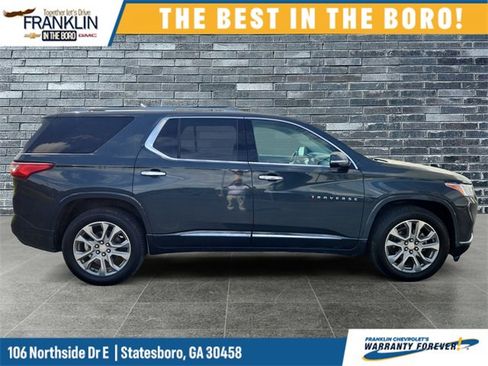 Used 2019 Chevrolet Traverse Premier w/ Driver Confidence II Package image 3