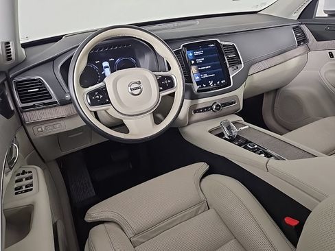 Used 2021 Volvo XC90 T8 Inscription w/ Protection Package Premier AWD/4WD image 19