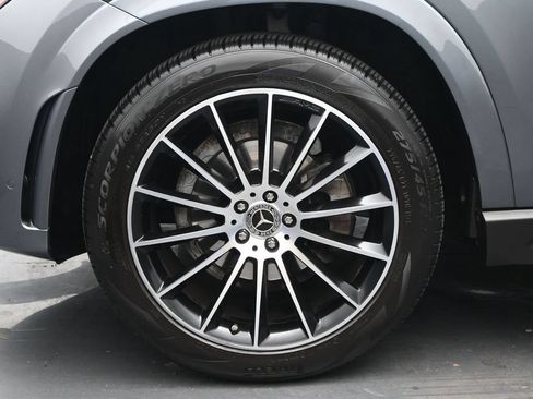 Used 2021 Mercedes-Benz GLE 350 4MATIC w/ AMG Line Exterior image 15