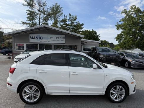 Used 2018 Audi Q3 2.0T Premium Plus w/ Premium Plus Package AWD/4WD image 3