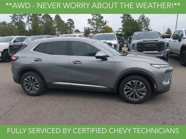 Certified 2024 Buick Envision Preferred AWD/4WD image 3