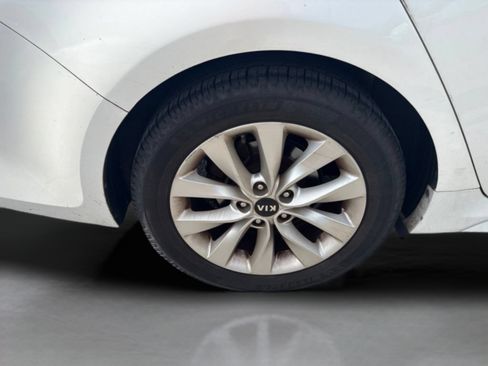 Used 2018 Kia Optima EX w/ Premium Package FWD image 30