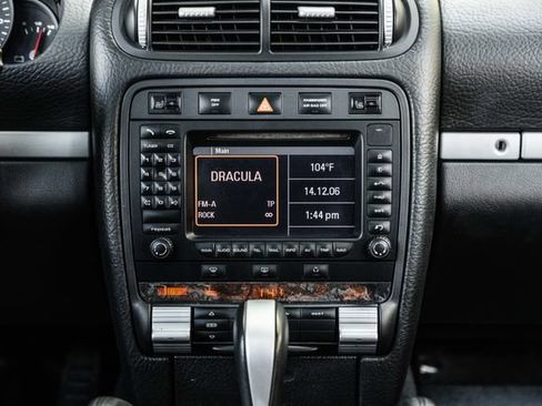 Used 2008 Porsche Cayenne AWD/4WD image 17