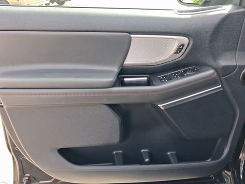 Used 2025 Ford Expedition Active image 13