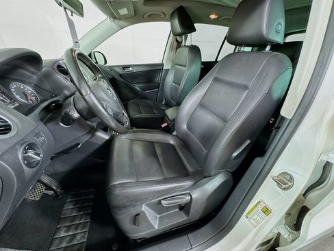 Used 2012 Volkswagen Tiguan S AWD/4WD image 23