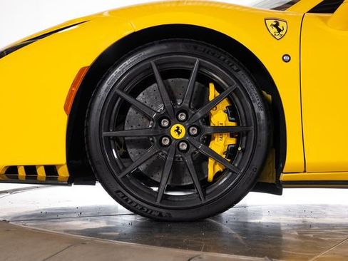 Certified 2021 Ferrari F8 Tributo image 15