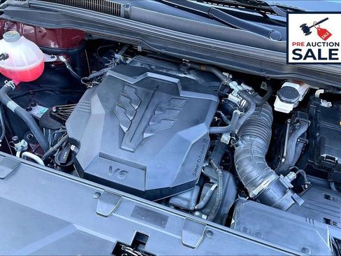 Certified 2024 Kia Carnival LX image 30