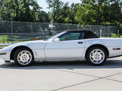 Used 1995 Chevrolet Corvette image 4