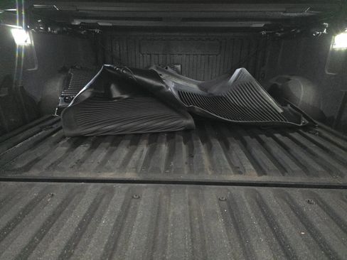 Used 2023 Toyota Tacoma TRD Off-Road image 13