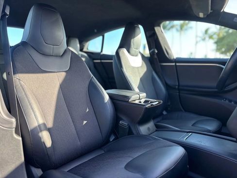 Used 2016 Tesla Model S 60 image 16