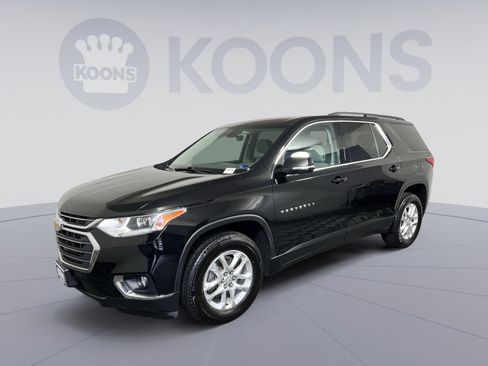 Used 2020 Chevrolet Traverse LT FWD image 1