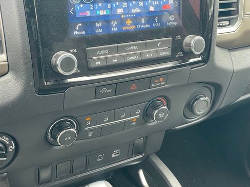 Certified 2023 Nissan Frontier SV w/ Tow Package AWD/4WD image 20